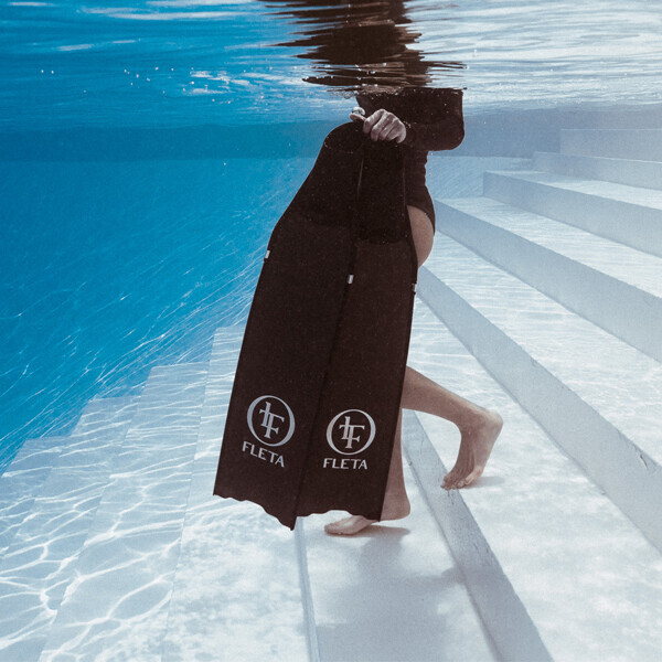 퐁당닷컴,★ONDA BAG 증정★ 퓨어카본 플레타핀 프리다이빙핀 카본롱핀 오리발 포르자 블랙 풋포켓,본 제품은 핀 조립 후에는 환불 및 교환이 불가하오니, 구매 시 참고 부탁드립니다.,플레타,프리다이빙 > 오리발 > 카본핀