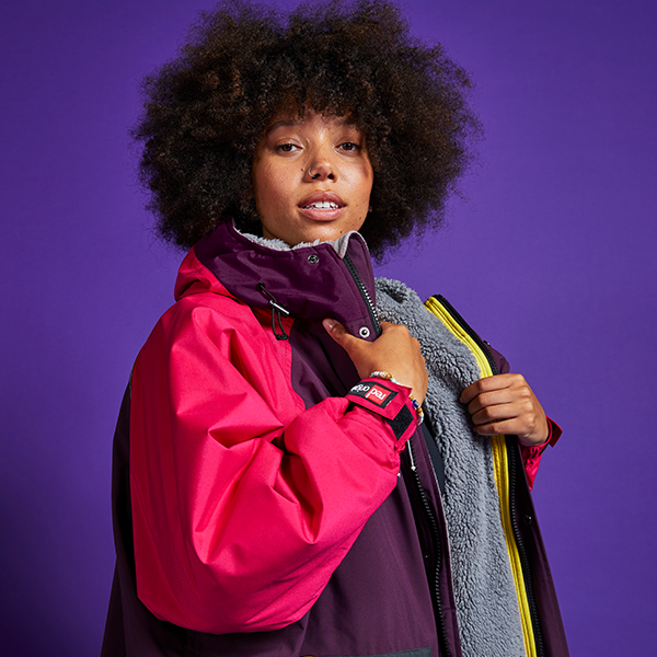 퐁당닷컴,레드 컬러 블럭 드라이 에보 로브,영국 감성 프리미엄 레드 아우터,레드,캠핑 > 어패럴 > 방풍자켓