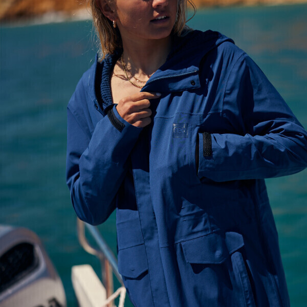 퐁당닷컴,레드 퍼슈트 로브,영국 감성 프리미엄 레드 아우터,레드,캠핑 > 어패럴 > 방풍자켓